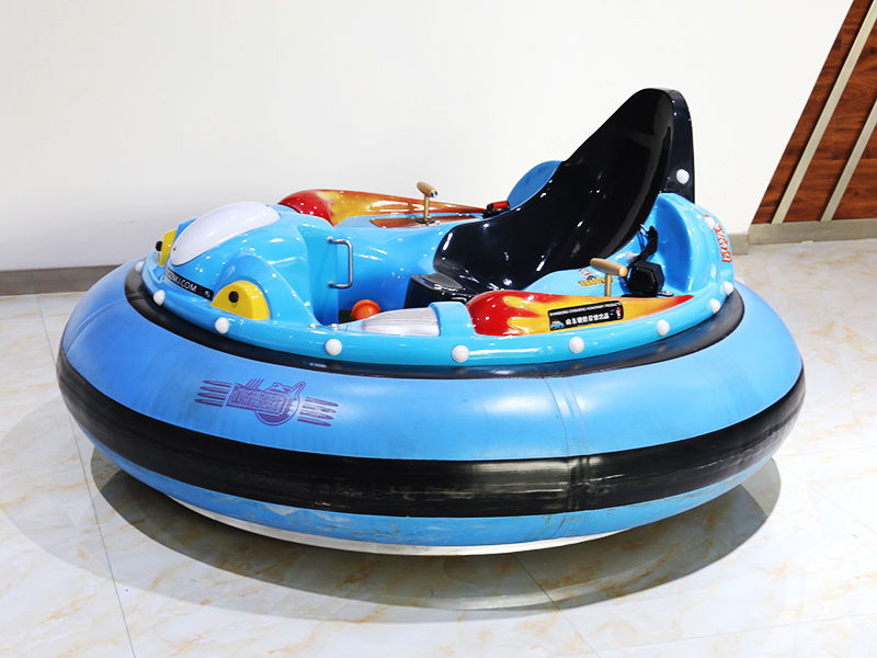 太空碰碰車(chē)04